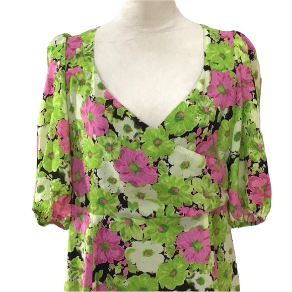 Wayf Green & Pink Floral Half Sleeve Midi Dress - Picture 5 of 9